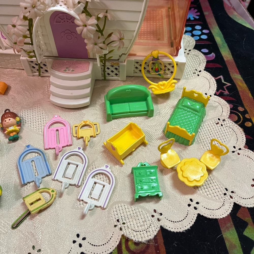 VTG 80’s Charmkins Pawtucket House Huge Lot Charms and Accessories - Picture 3 of 14